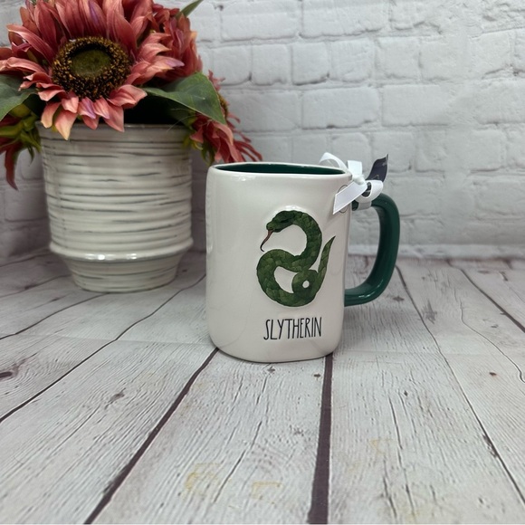 NWT rae dunn & harry potter collaboration Slytherin Green White Mug fandom - Picture 1 of 6